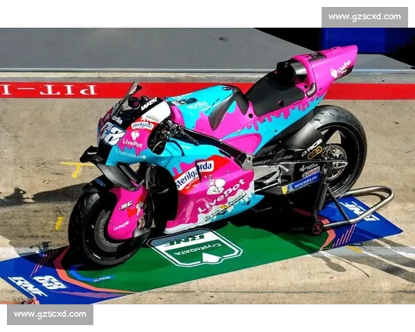 赛车女孩的梦想！MotoGP女将挑战极限，冠军荣耀值得期待